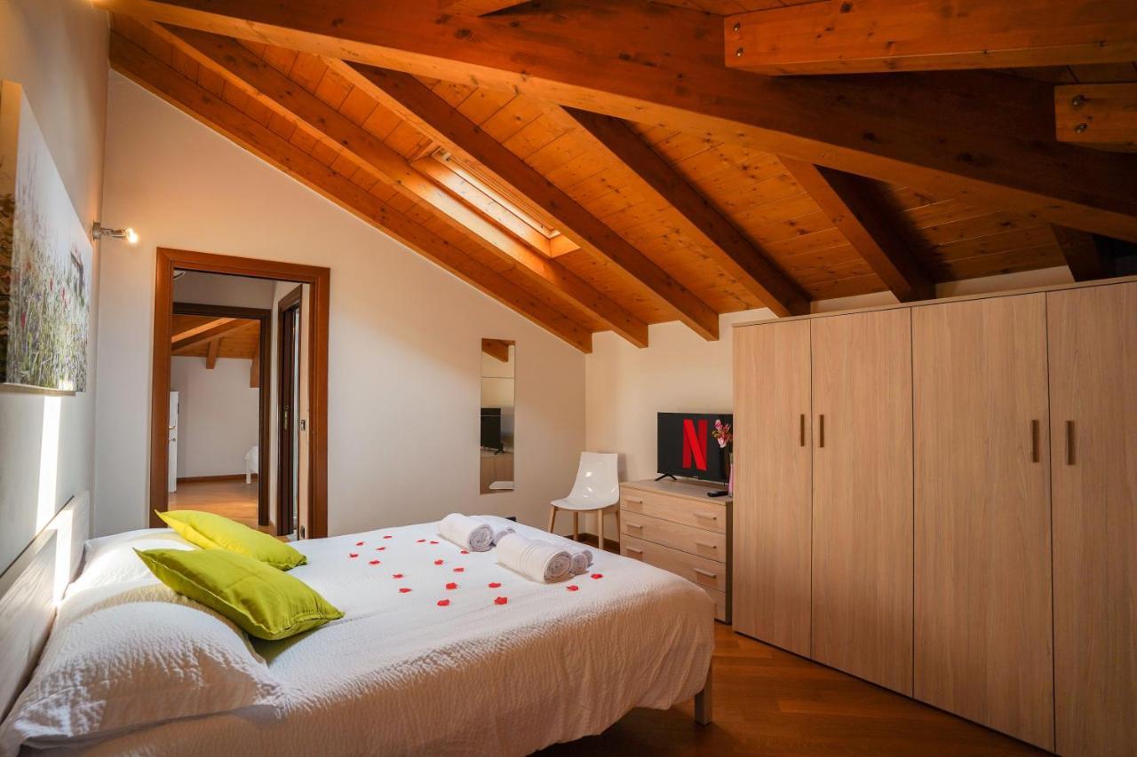 Ortensia Penthouse Leonardo Academy, Mxp & Laghi Sesto Calende Ngoại thất bức ảnh